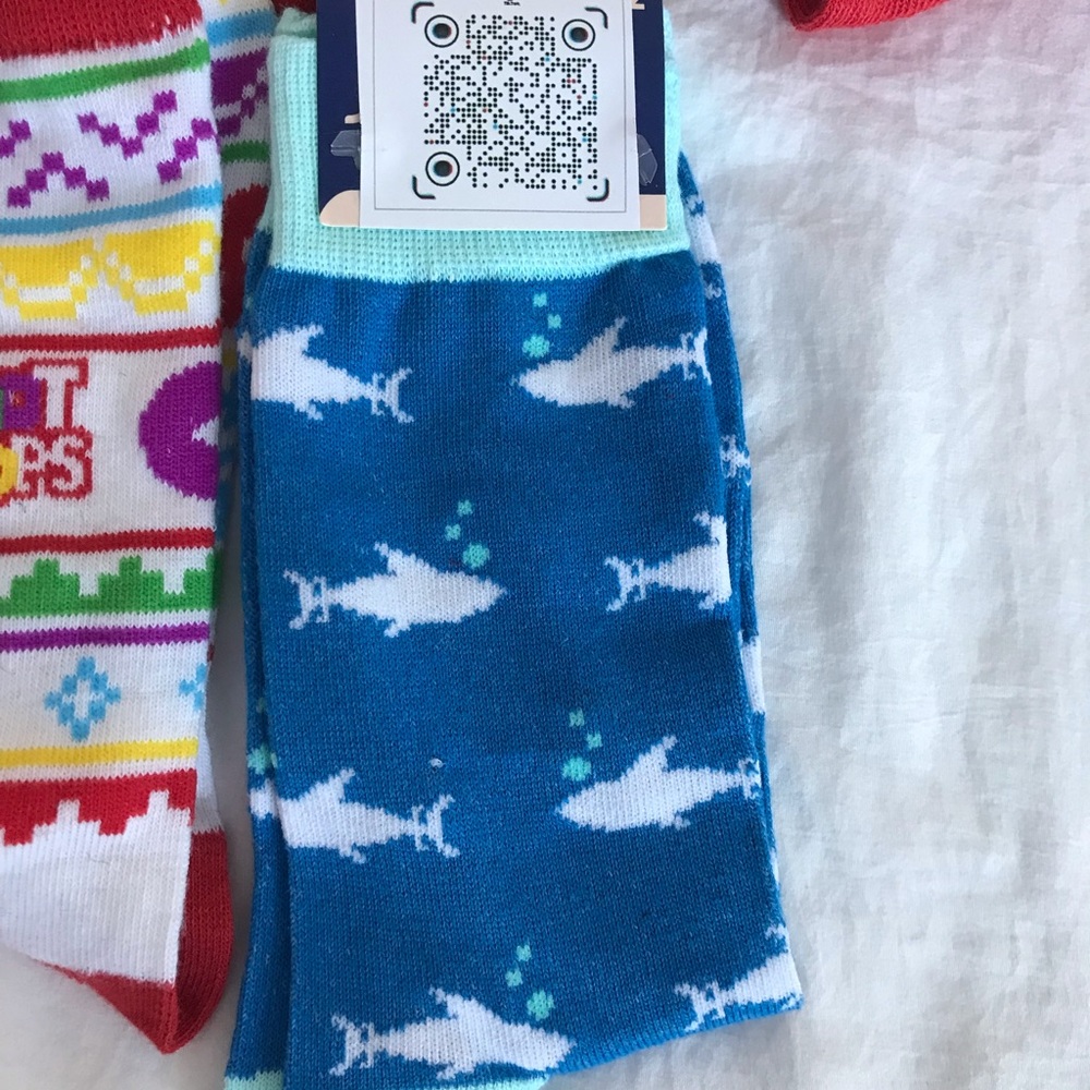 PLEASE LIKE THE LISTING AND FOLLOW US 4 FOR 20 SOCKS - Picture 6 of 12